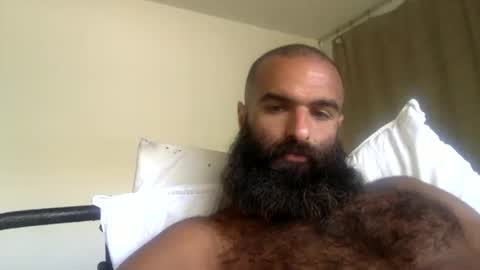 woof_wolf37 online show from May 2026 06:09:01 PM