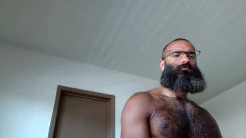 woof_wolf37 online show from June 2026 03:32:02 PM