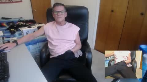 Snapshot of worldlarge chatting on February 2025 12:54:02 PM Large one online show from February 2025 12:54:02 PM