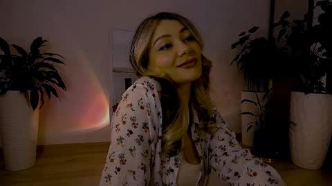 worldsbaby online show from February 2025 10:22:01 PM