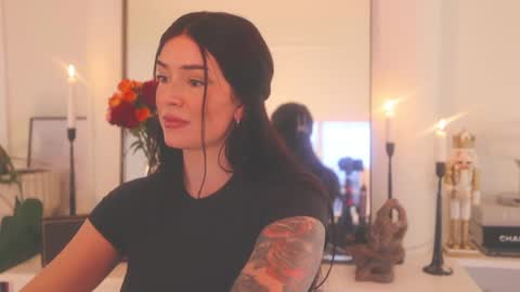 Snapshot of worshipbrielle chatting on December 2024 12:02:01 AM Brielle online show from December 2024 12:02:01 AM