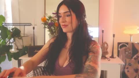 Snapshot of worshipbrielle chatting on December 2024 11:27:02 PM Brielle online show from December 2024 11:27:02 PM