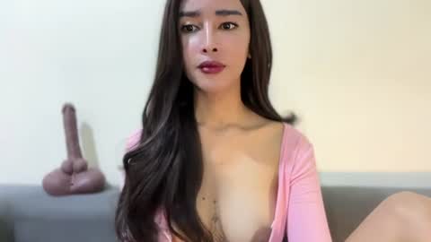 Snapshot of worthy_bigcock_bigcum chatting on July 2026 08:10:02 AM Lily online show from July 2026 08:10:02 AM