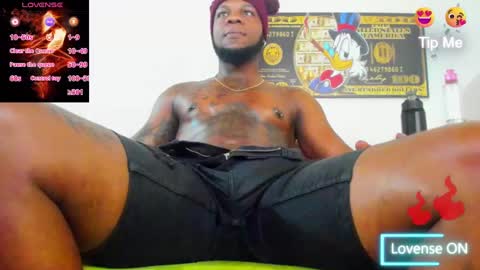 Cristofer online show from October 2025 07:03:01 PM