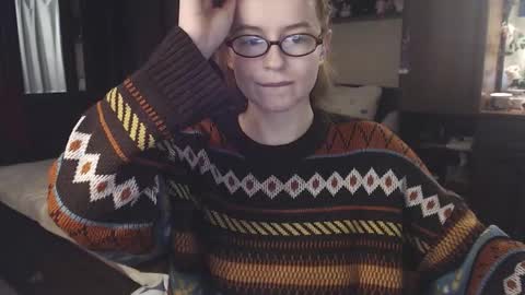 Rebecy online show from December 2025 02:46:02 PM