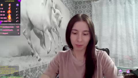 Snapshot of wow_porno_ chatting on February 2025 03:53:02 PM Anna online show from February 2025 03:53:02 PM