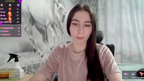 Snapshot of wow_porno_ chatting on February 2025 06:23:01 PM Anna online show from February 2025 06:23:01 PM