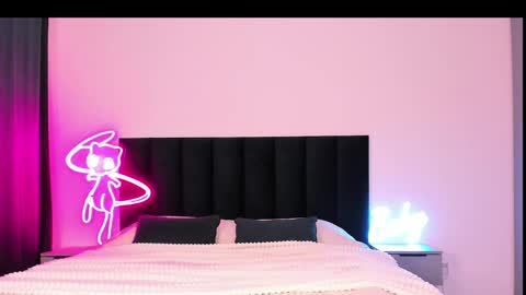 Snapshot of wowlovie666 chatting on February 2025 04:08:02 AM Emi online show from February 2025 04:08:02 AM