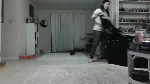 Snapshot of wrenleigh chatting on January 2025 05:19:01 AM Crystal Lake online show from January 2025 05:19:01 AM