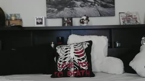 Snapshot of wrenleigh chatting on January 2025 05:37:02 AM Crystal Lake online show from January 2025 05:37:02 AM