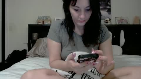 Snapshot of wrenleigh chatting on October 2025 08:00:01 AM Crystal Lake online show from October 2025 08:00:01 AM