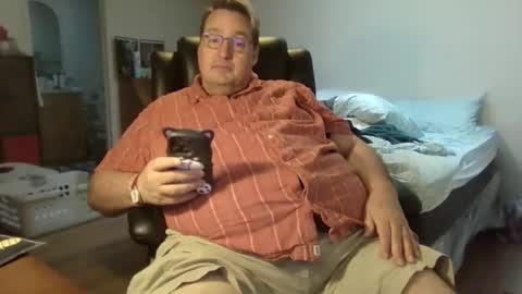 Snapshot of wvalentin0 chatting on November 2025 06:34:02 PM Wren online show from November 2025 06:34:02 PM