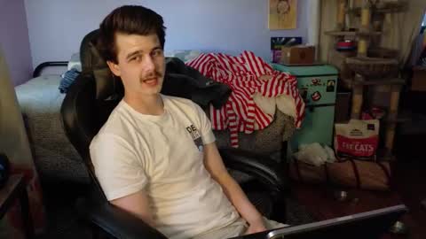 Wyatt online show from November 2025 07:16:01 PM