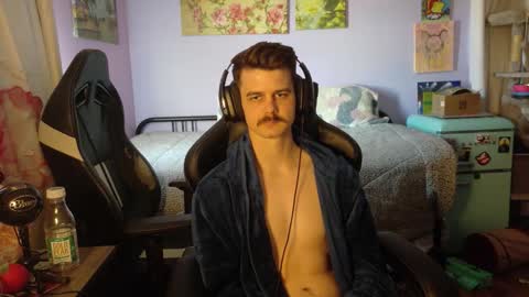 Wyatt online show from November 2025 07:50:02 PM