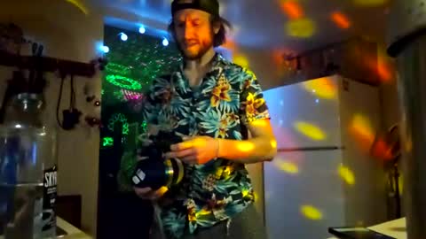 wyiatt online show from September 2025 03:52:01 AM