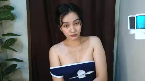 x1sin4h3y online show from February 2026 03:49:02 AM