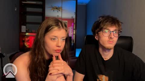 Philipp and Este online show from May 2026 09:22:01 PM