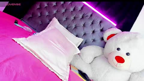 Snapshot of x_indomitable1 chatting on December 2024 08:08:02 AM Maria Juliana online show from December 2024 08:08:02 AM