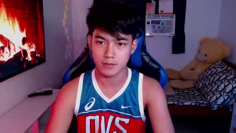 Prince Aldrian  online show from December 2024 05:48:01 AM