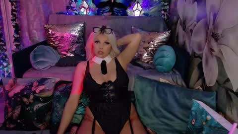 Snapshot of xalexax chatting on February 2025 08:45:01 PM sooo hey im Sperm Mystik from Fuckistan i want you full my all holes bcs i have penis fever online show from February 2025 08:45:01 PM