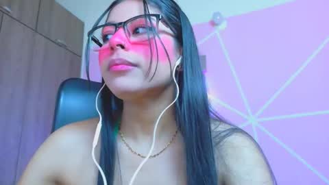XALLYSONX online show from April 2026 12:29:02 PM