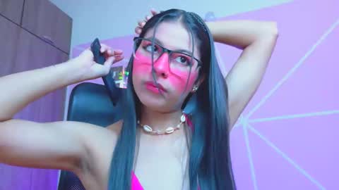 XALLYSONX online show from April 2026 12:00:01 PM
