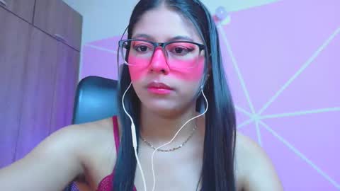 XALLYSONX online show from May 2026 12:10:01 PM