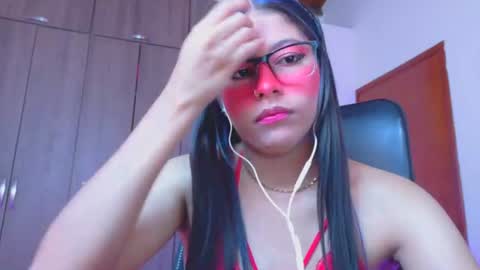 XALLYSONX online show from July 2026 12:01:01 PM