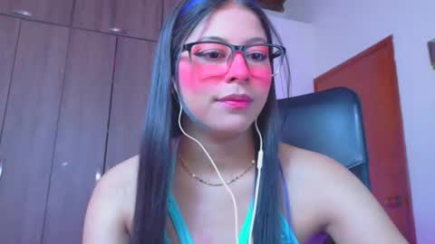 XALLYSONX online show from July 2026 12:48:02 PM