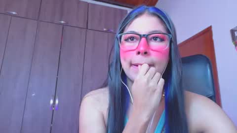 XALLYSONX online show from July 2026 02:13:01 PM