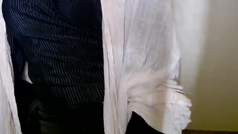 xan_ex online show from March 2026 05:44:01 AM