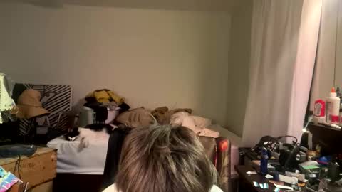 Snapshot of xander0zzz chatting on March 2026 04:18:01 AM xander0zzz online show from March 2026 04:18:01 AM