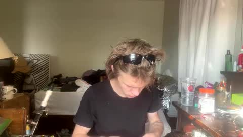 Snapshot of xander0zzz chatting on April 2026 09:08:02 PM xander0zzz online show from April 2026 09:08:02 PM