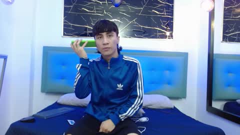 xandergrey8 online show from February 2026 07:34:02 PM