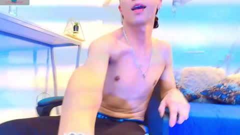 Snapshot of xandergrey8 chatting on March 2026 06:55:02 PM xandergrey8 online show from March 2026 06:55:02 PM