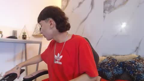 Snapshot of xandergrey8 chatting on March 2026 07:18:02 PM xandergrey8 online show from March 2026 07:18:02 PM