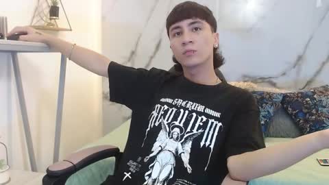 Snapshot of xandergrey8 chatting on April 2026 07:22:01 PM xandergrey8 online show from April 2026 07:22:01 PM