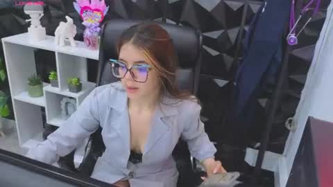 Xani  online show from July 2026 07:05:01 PM