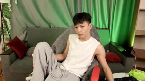 Snapshot of xannell chatting on February 2026 01:52:02 PM Elvin online show from February 2026 01:52:02 PM