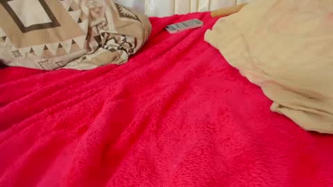 Snapshot of xararouxxx chatting on December 2024 11:18:01 AM S A R A 100K followers online show from December 2024 11:18:01 AM