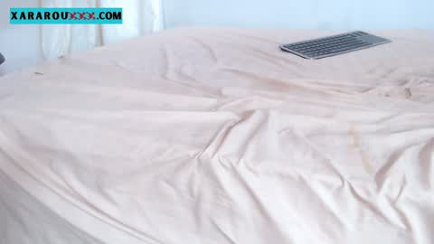 Snapshot of xararouxxx chatting on January 2025 07:35:01 PM S A R A 100K followers online show from January 2025 07:35:01 PM