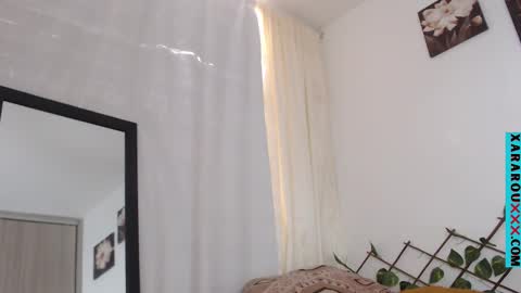 Snapshot of xararouxxx chatting on February 2025 09:12:01 PM S A R A 100K followers online show from February 2025 09:12:01 PM