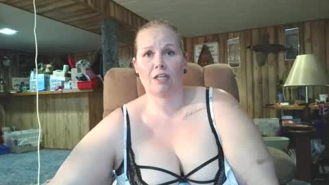 xbeautifulxliex online show from May 2026 12:19:01 AM