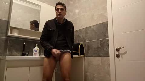 Snapshot of xcandy779 chatting on November 2025 03:12:01 PM Xcandy779 online show from November 2025 03:12:01 PM