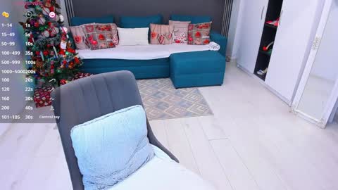 Christal online show from December 2024 08:32:01 PM