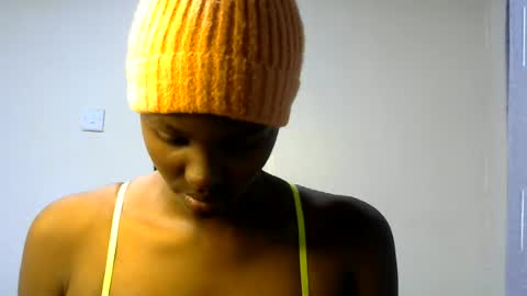 xeenah online show from June 2026 07:51:01 PM