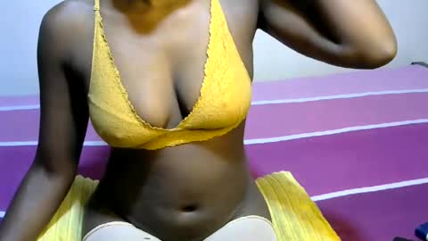 xeenah online show from July 2026 07:30:01 PM