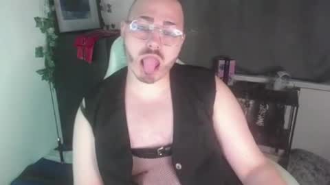 Snapshot of xfabian_love chatting on September 2025 06:08:02 PM F A B I A N online show from September 2025 06:08:02 PM