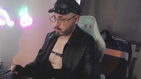 Snapshot of xfabian_love chatting on October 2025 11:33:02 AM F A B I A N online show from October 2025 11:33:02 AM