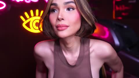 Anne online show from February 2025 01:00:01 AM